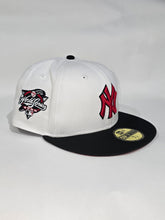 NEW ERA New York Yankees 2000 World Series 59FIFTY Fitted at Gravity NYC